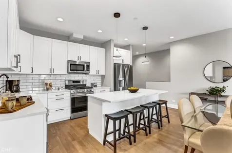 2536 North 72nd Court Elmwood Park IL 60707