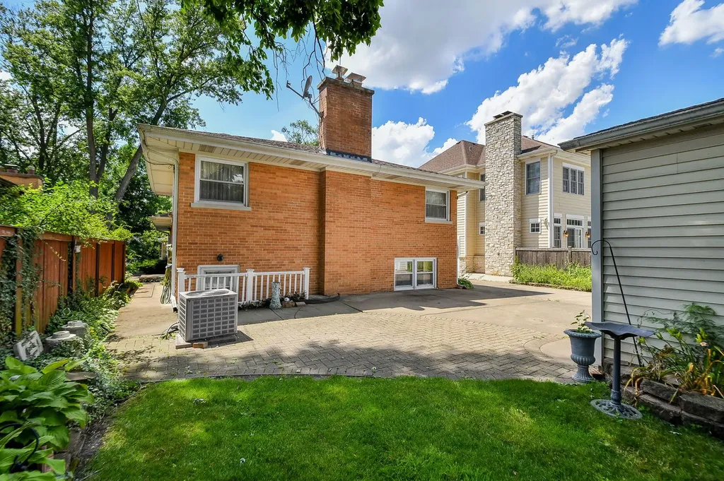 1401 Brophy Avenue Park Ridge IL 60068
