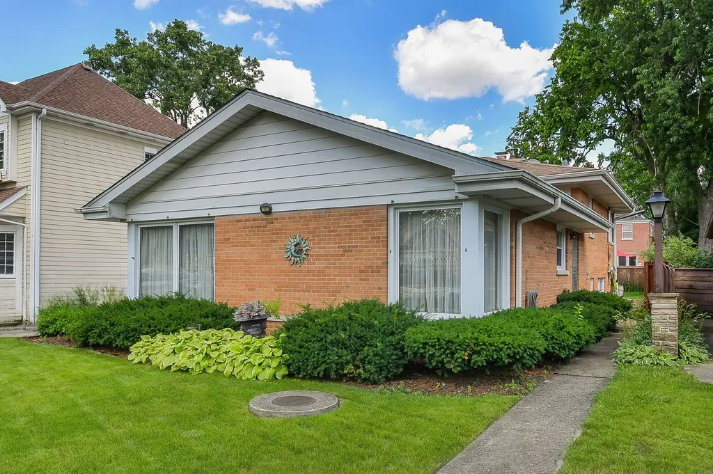 1401 Brophy Avenue Park Ridge IL 60068