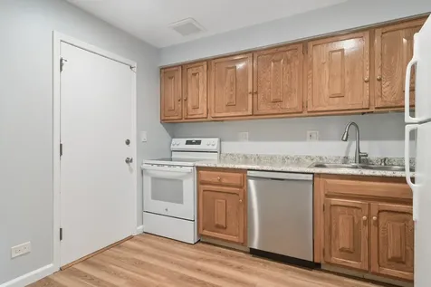706 East Algonquin Road Arlington Heights IL 60005