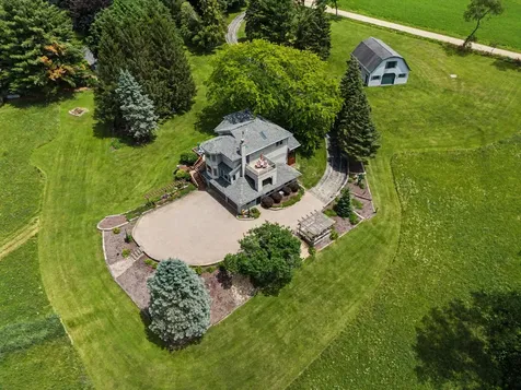 10 South Snipe Hollow Road Elizabeth IL 61028