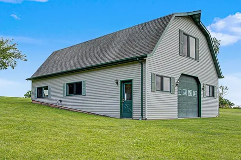 10 South Snipe Hollow Road Elizabeth IL 61028
