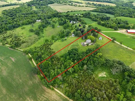 10 South Snipe Hollow Road Elizabeth IL 61028