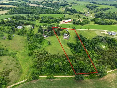 10 South Snipe Hollow Road Elizabeth IL 61028