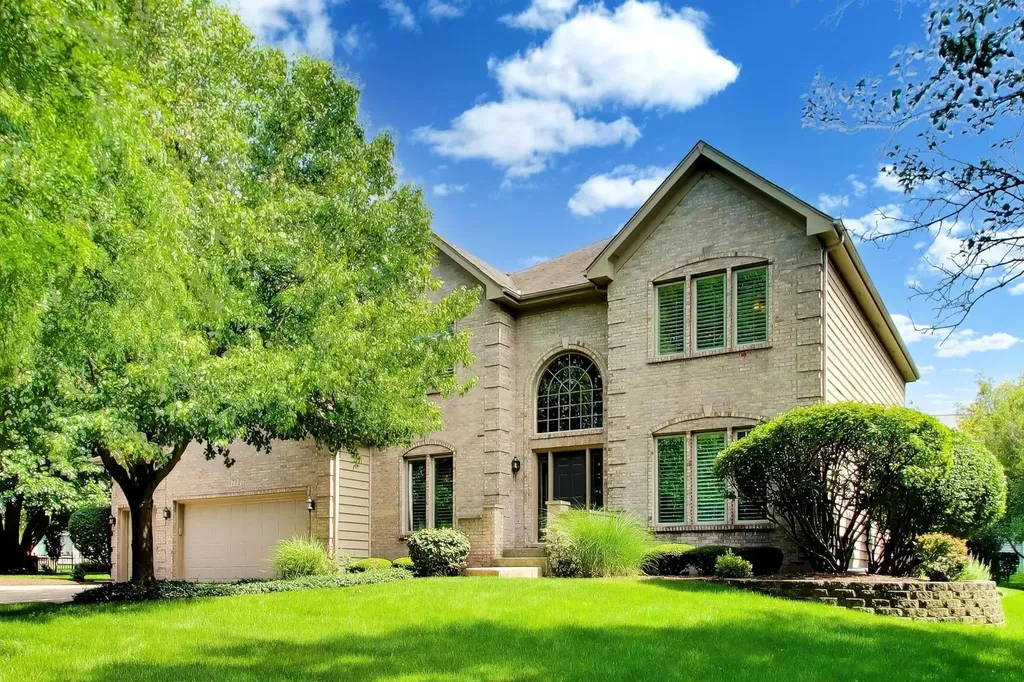 712 De Lasalle Court Naperville IL 60565