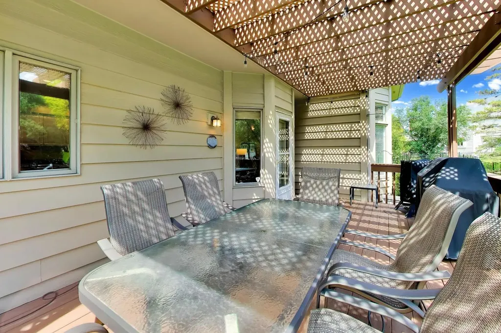 712 De Lasalle Court Naperville IL 60565