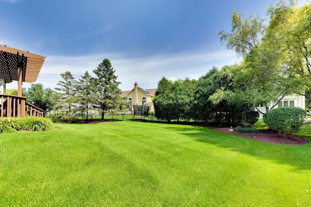 712 De Lasalle Court Naperville IL 60565