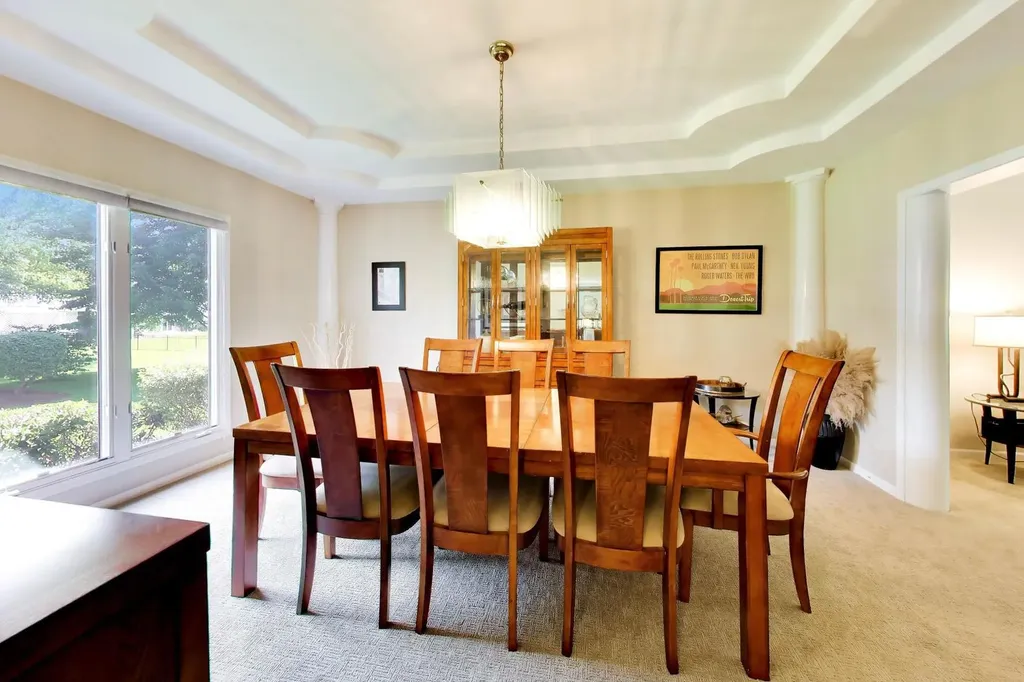 712 De Lasalle Court Naperville IL 60565