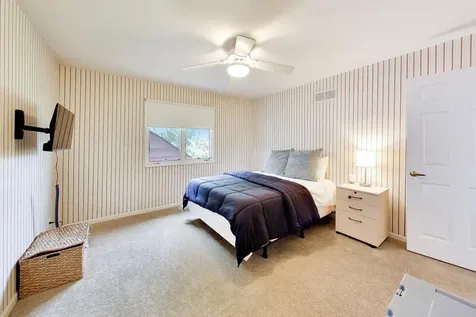 712 De Lasalle Court Naperville IL 60565