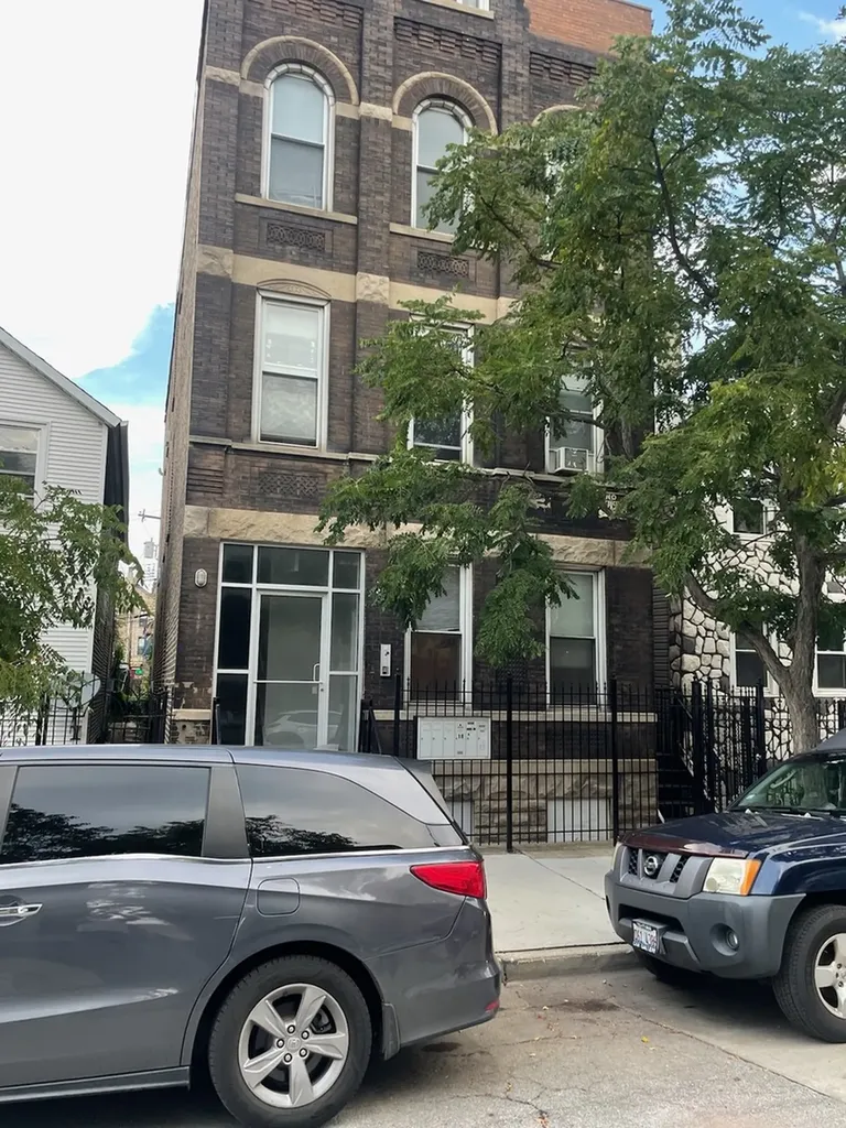 1532 West 18th Place Chicago IL 60608