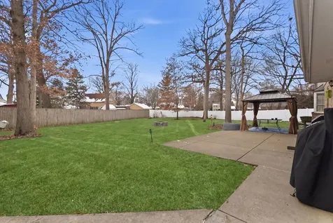 18118 Whitman Lane Lansing IL 60438