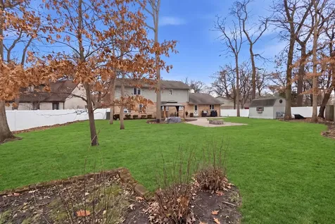 18118 Whitman Lane Lansing IL 60438