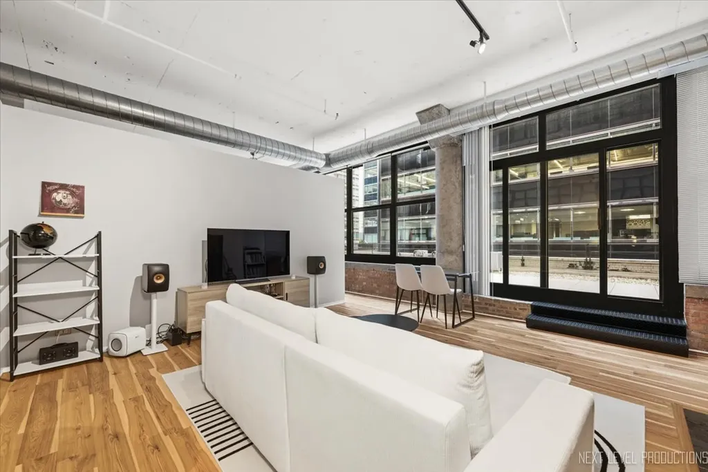 130 South Canal Street Chicago IL 60606