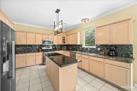3825 Deville Lane St. Charles IL 60175