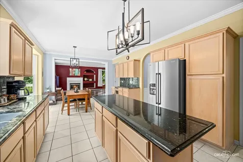 3825 Deville Lane St. Charles IL 60175