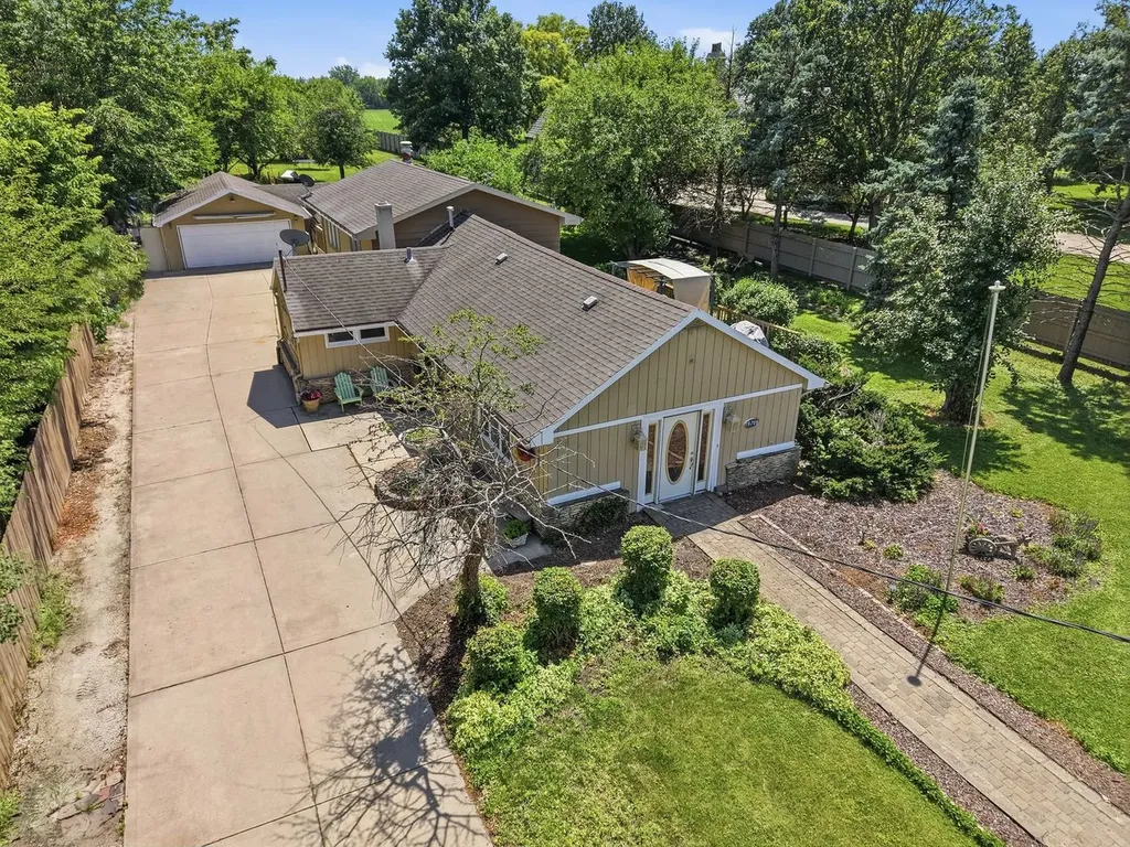 19709 West Schweitzer Road Joliet IL 60436