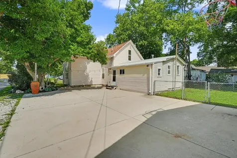 312 South David Street Sidney IL 61877