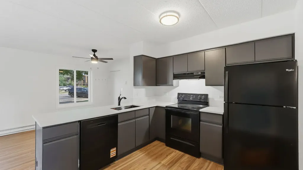 645 North Briar Hill Lane Addison IL 60101