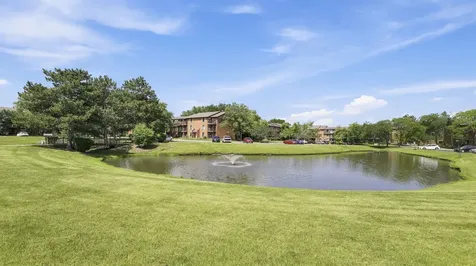 645 North Briar Hill Lane Addison IL 60101