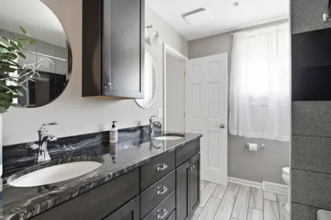 460 Trinity Court Buffalo Grove IL 60089