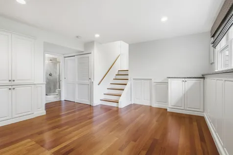 460 Trinity Court Buffalo Grove IL 60089