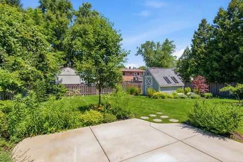 460 Trinity Court Buffalo Grove IL 60089
