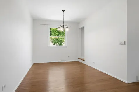 460 Trinity Court Buffalo Grove IL 60089