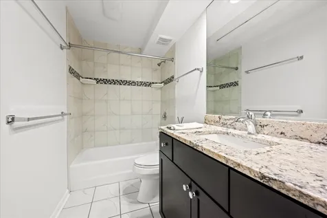 13000 West Heiden Circle Lake Bluff IL 60044