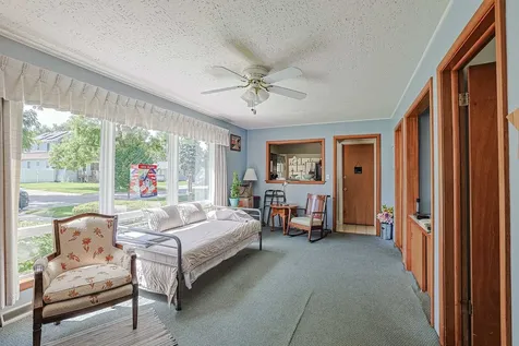 325 South Lodge Lane Lombard IL 60148