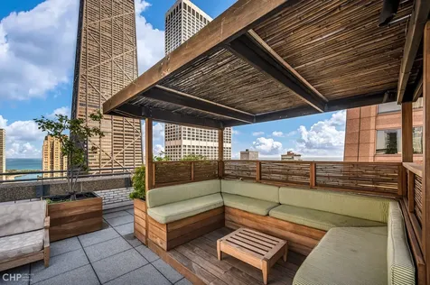 777 North Michigan Avenue Chicago IL 60611