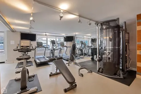 777 North Michigan Avenue Chicago IL 60611