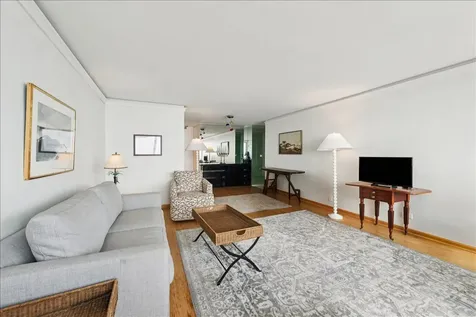 1440 North Lake Shore Drive Chicago IL 60610