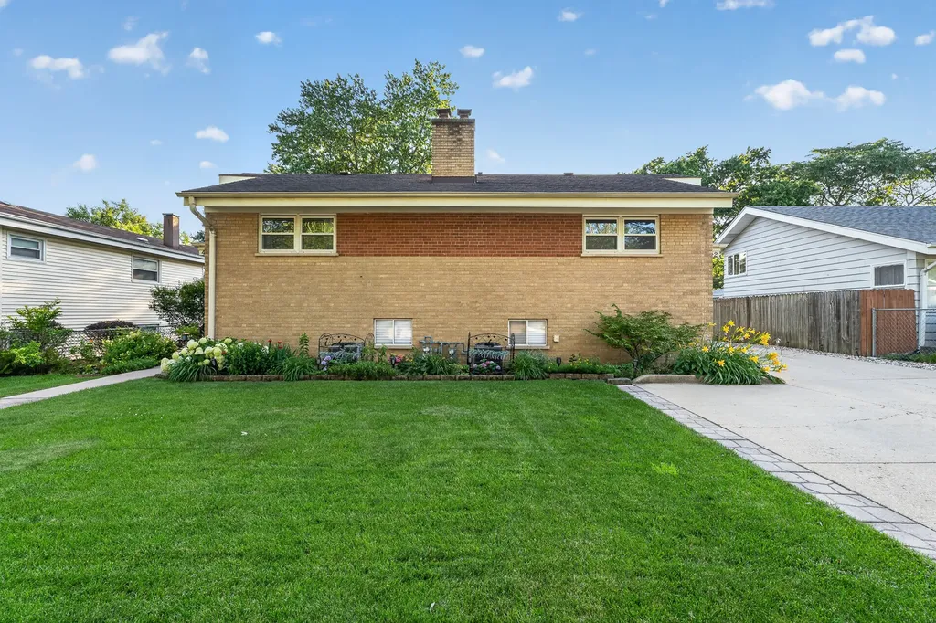450 North Addison Road Villa Park IL 60181