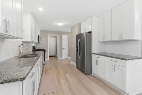 8233 West Chestnut Court Frankfort IL 60423
