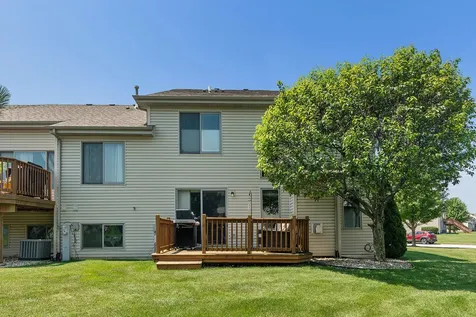 8233 West Chestnut Court Frankfort IL 60423