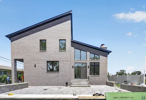 8313 West Church Street Niles IL 60714