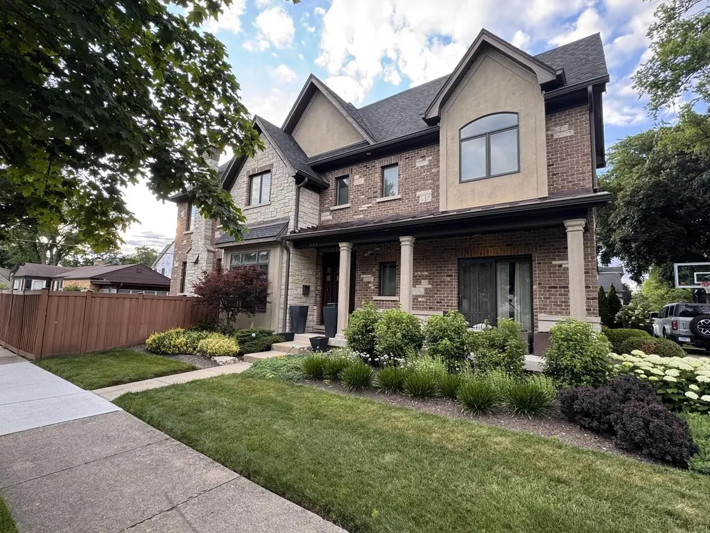 441 South Street Elmhurst IL 60126