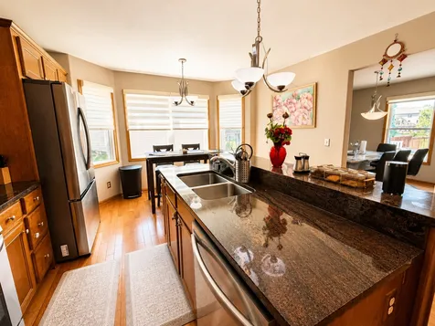423 Cross Plains Road Rockford IL 61107