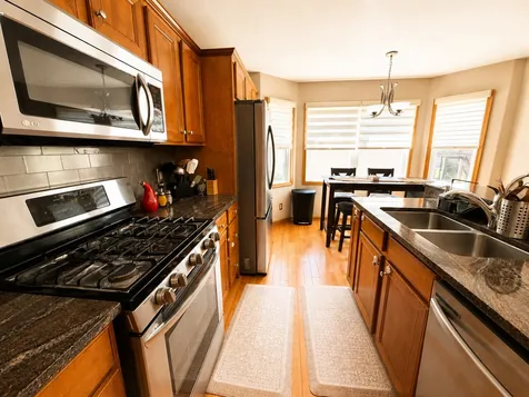 423 Cross Plains Road Rockford IL 61107