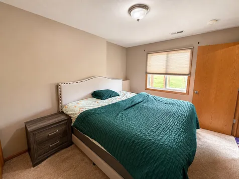 423 Cross Plains Road Rockford IL 61107