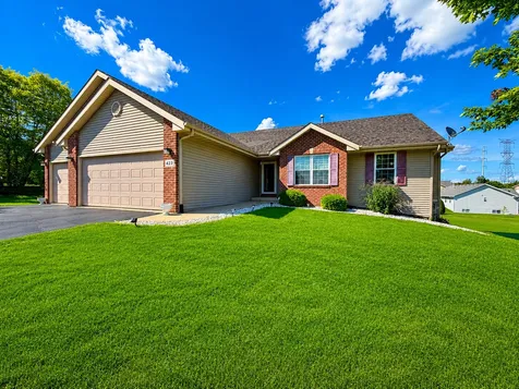 423 Cross Plains Road Rockford IL 61107
