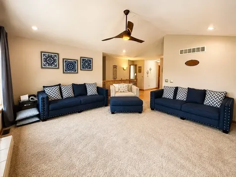 423 Cross Plains Road Rockford IL 61107