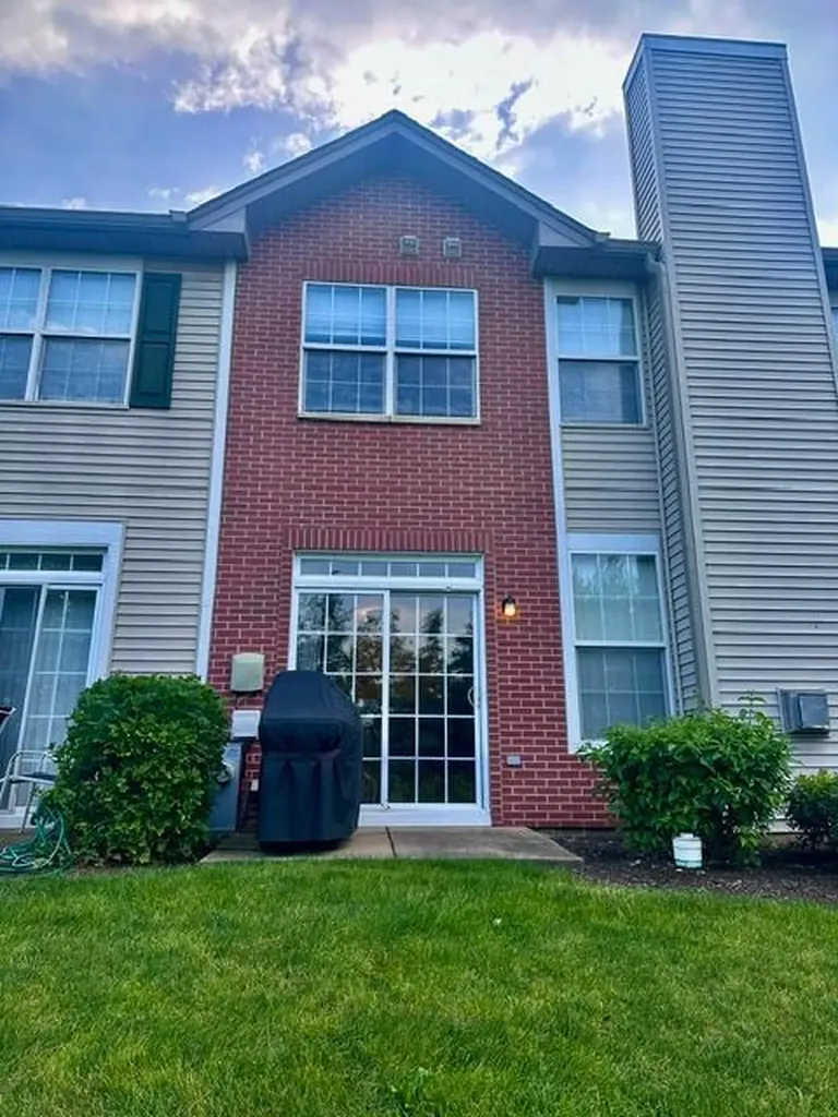 24130 Walnut Circle Plainfield IL 60585