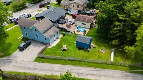 1904 Ezra Avenue Zion IL 60099