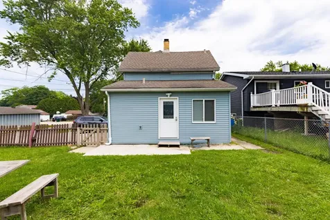 1904 Ezra Avenue Zion IL 60099