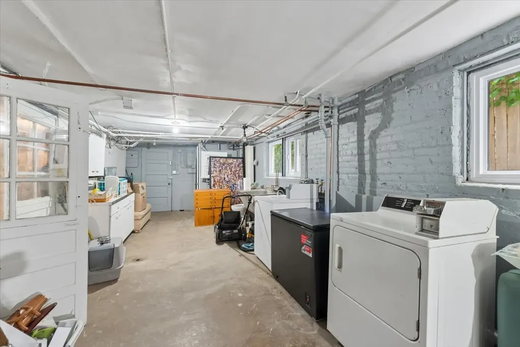 2215 West Arthur Avenue Chicago IL 60645