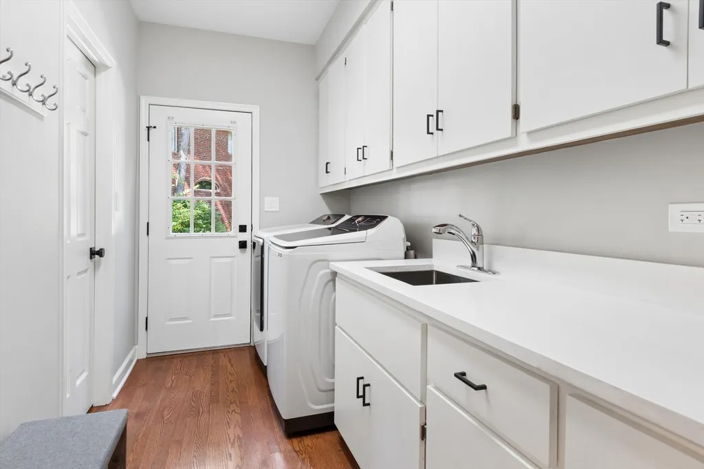 329 Royce Woods Court Naperville IL 60565
