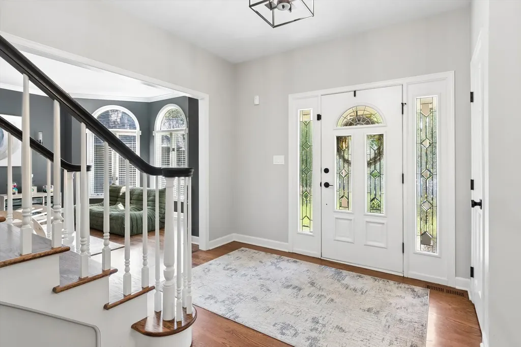 329 Royce Woods Court Naperville IL 60565