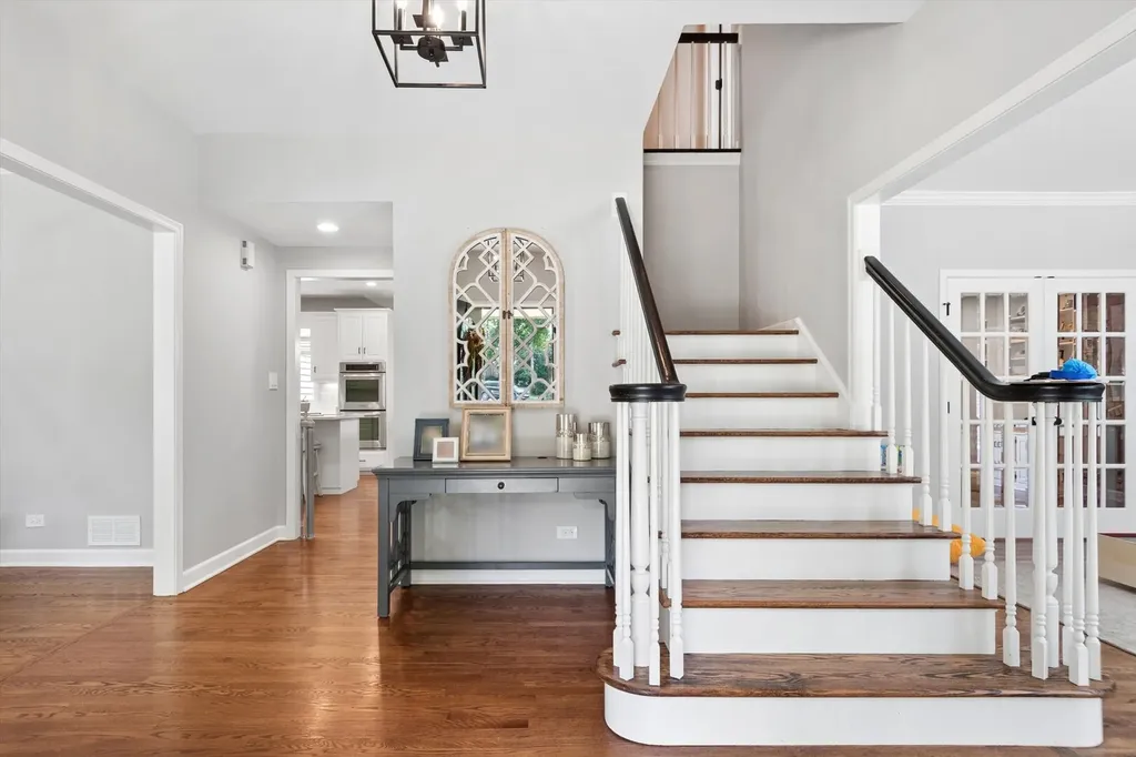 329 Royce Woods Court Naperville IL 60565
