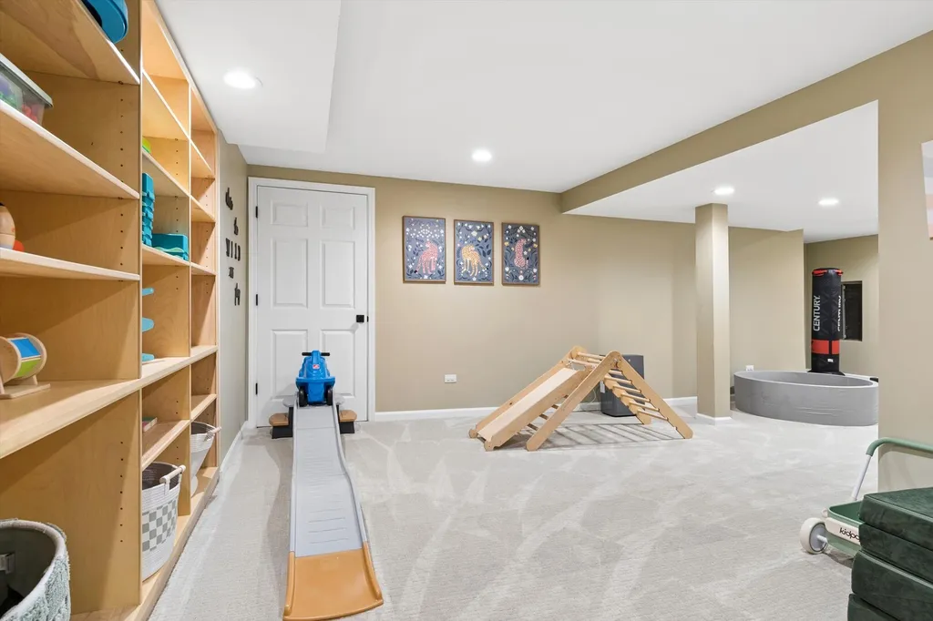 329 Royce Woods Court Naperville IL 60565